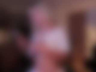 Live cam show with nikollmonroy - Athletic Shaved Pussy on LiveSexCams6
