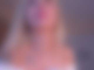 Live cam show with nikollmonroy - Smoking on intimatelivegirls.com