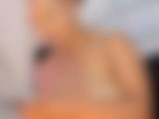 Live cam show with Michelle Lewis - Brown Hair on Fapmatic.com