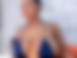 Live cam show with Michelle Lewis - Toys on studioflirtlive.com