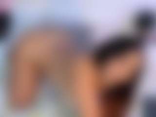 Live cam show with Michelle Lewis - Anal on AdultVida.com