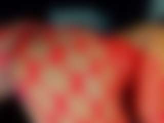 Live cam show with Michelle Lewis - Brown Hair on sexytreat.net