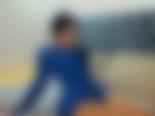Live cam show with Sophia Lopeez - Bitch on Camsoda