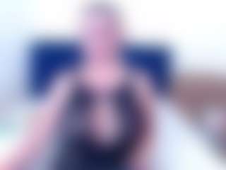 Live cam show with Ella - Average on mypornchat.com