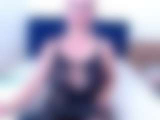 Live cam show with Ella - Middle Aged on EXY