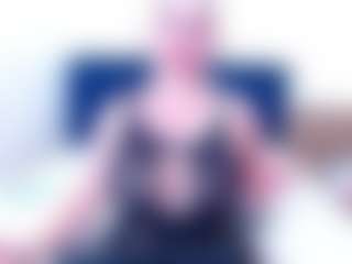 Live cam show with Ella - Middle Aged on friskycurves.com