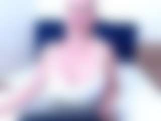 Live cam show with Ella - BBW Middle Aged on live18s.com