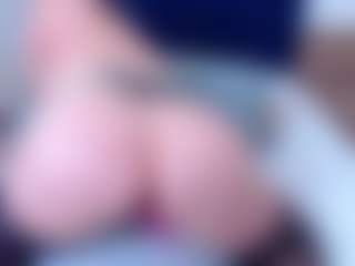 Ella's Live Sex Cam Show