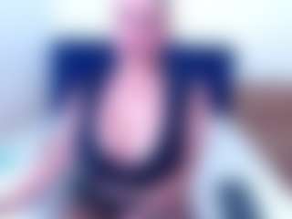 Live cam show with Ella - Athletic Bedroom on StripNow
