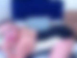 Ella's Live Sex Cam Show