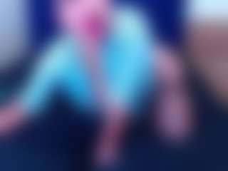 Live cam show with Ella - Blonde Hair on Camsoda