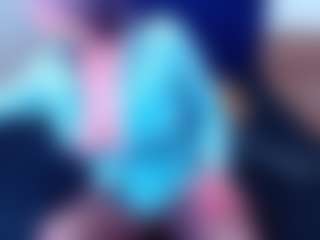 Live cam show with Ella - Middle Aged on CamSodaAdn