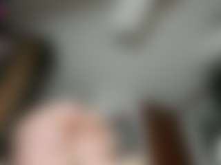 Live cam show with Kristen Hill - Living Room on TeamSkeetLive