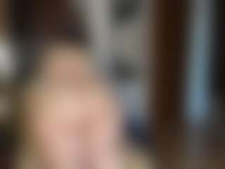 Live cam show with Kristen Hill - Latina MILF on StripNow | colombia