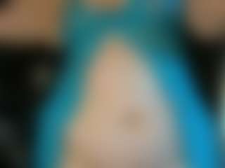 Live cam show with Kristen Hill - Living Room on Camsoda