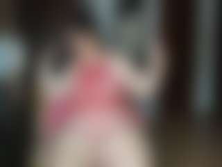 Live cam show with Kristen Hill - Bedroom MILF on Camming Site
