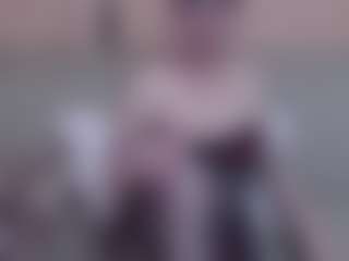 Live cam show with lanapopins - Gilf on fuklive.com
