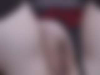 Live cam show with lanapopins - Blonde Hair MILF on SpunkLive