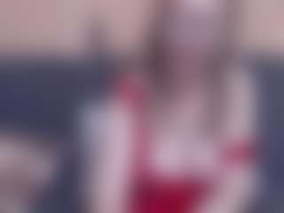lanapopins MILF webcam performer live streaming