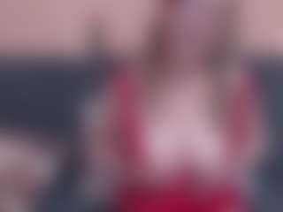 Live cam show with lanapopins - Blonde Hair MILF on intimatelivegirls.com