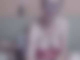 Live cam show with lanapopins - Blue Eyes on livesuperchat.net