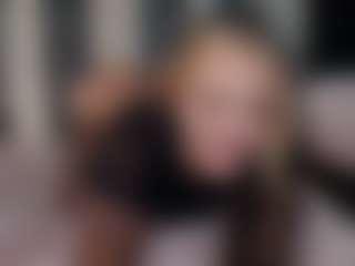 Live cam show with MARGO MAC - Dirty Talk on CamSodaAdn