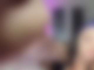 Live cam show with MARGO MAC - Tease on friskycurves.com