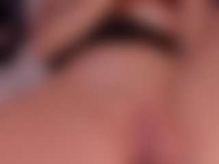 carolhorny MILF webcam performer live streaming
