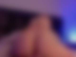 carolhorny's Live Sex Cam Show
