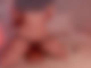 carolhorny MILF webcam performer live streaming