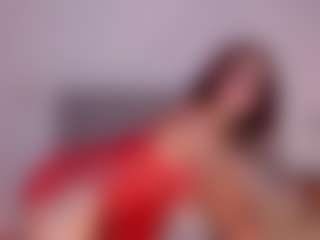 Live cam show with carolhorny - Skinny MILF on Soda Cam