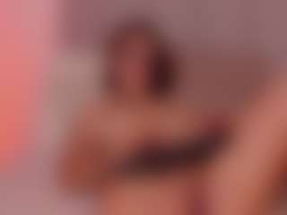 carolhorny's Live Sex Cam Show