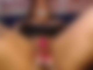 pamelaevanns's Live Sex Cam Show