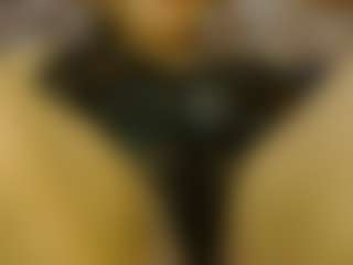 Live cam show with pamelaevanns - Blonde Hair Curvy on AdultVida.com