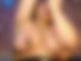 pamelaevanns's Live Sex Cam Show