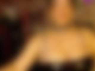 pamelaevanns's Live Sex Cam Show