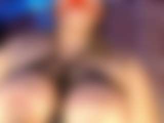 pamelaevanns's Live Sex Cam Show