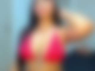 MIA's Live Sex Cam Show