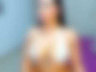 MIA's Live Sex Cam Show