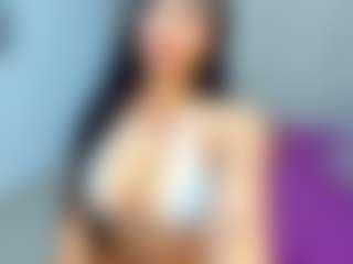 MIA's Live Sex Cam Show