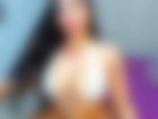 MIA's Live Sex Cam Show