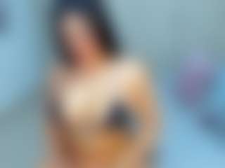 MIA's Live Sex Cam Show