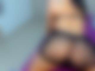 MIA's Live Sex Cam Show