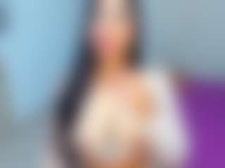 MIA's Live Sex Cam Show