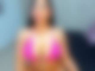 MIA's Live Sex Cam Show