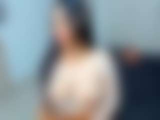 MIA's Live Sex Cam Show