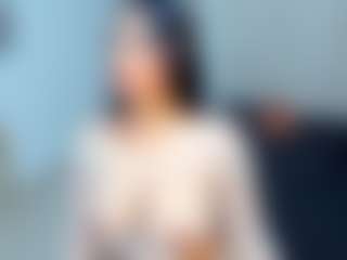 Live cam show with MIA - Dildo on Dare Cams