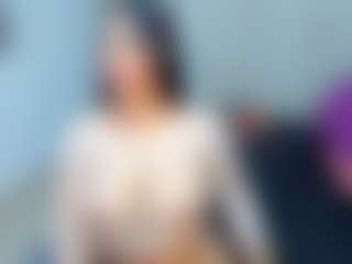 MIA's Live Sex Cam Show