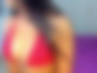 MIA's Live Sex Cam Show