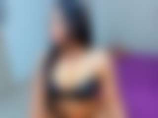 MIA's Live Sex Cam Show